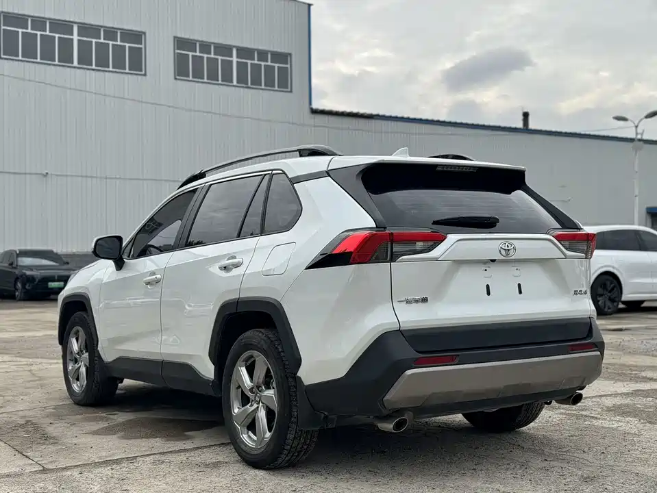 Toyota RAV4 Rongfang