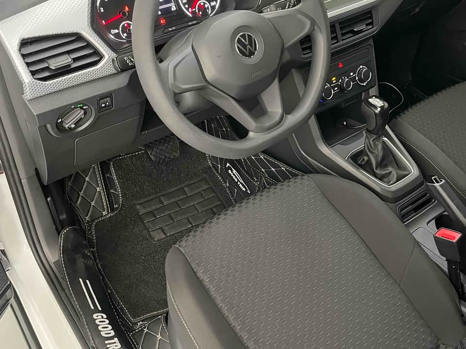 Volkswagen Exploring the shadow