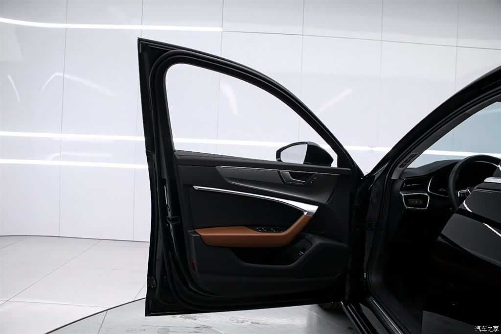 Audi A6L, 2022 11