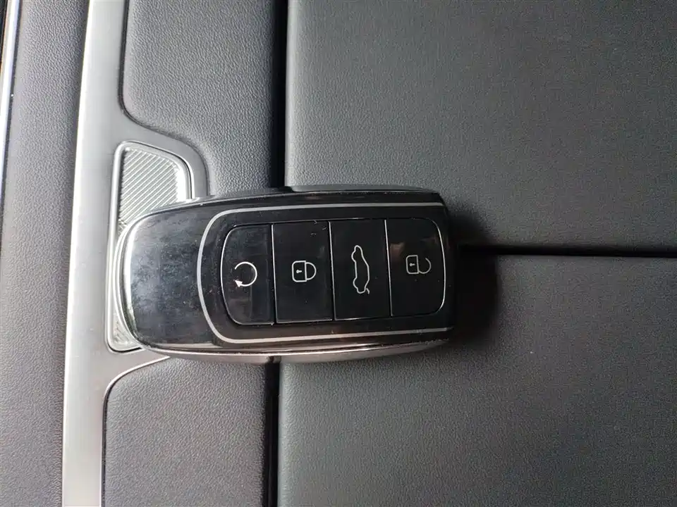 Chery Explore 06 C-DM