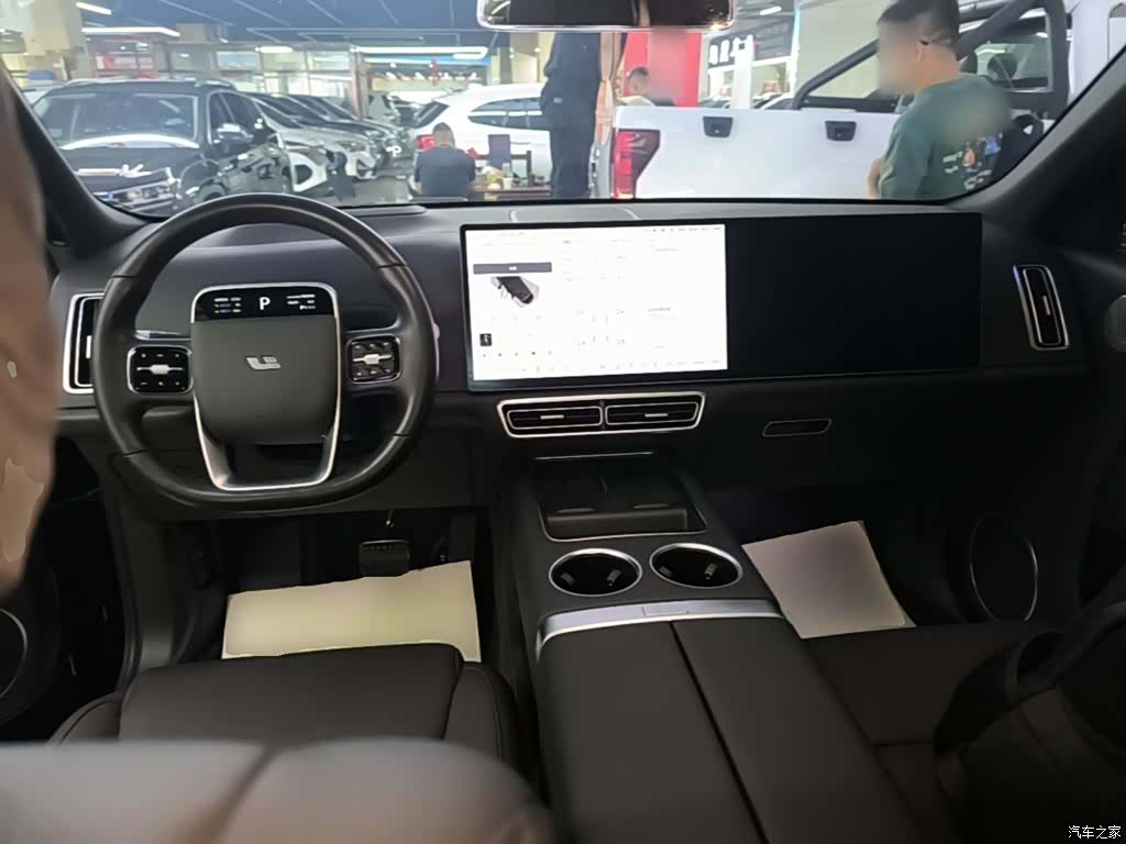 Li Auto L8, 2024 10
