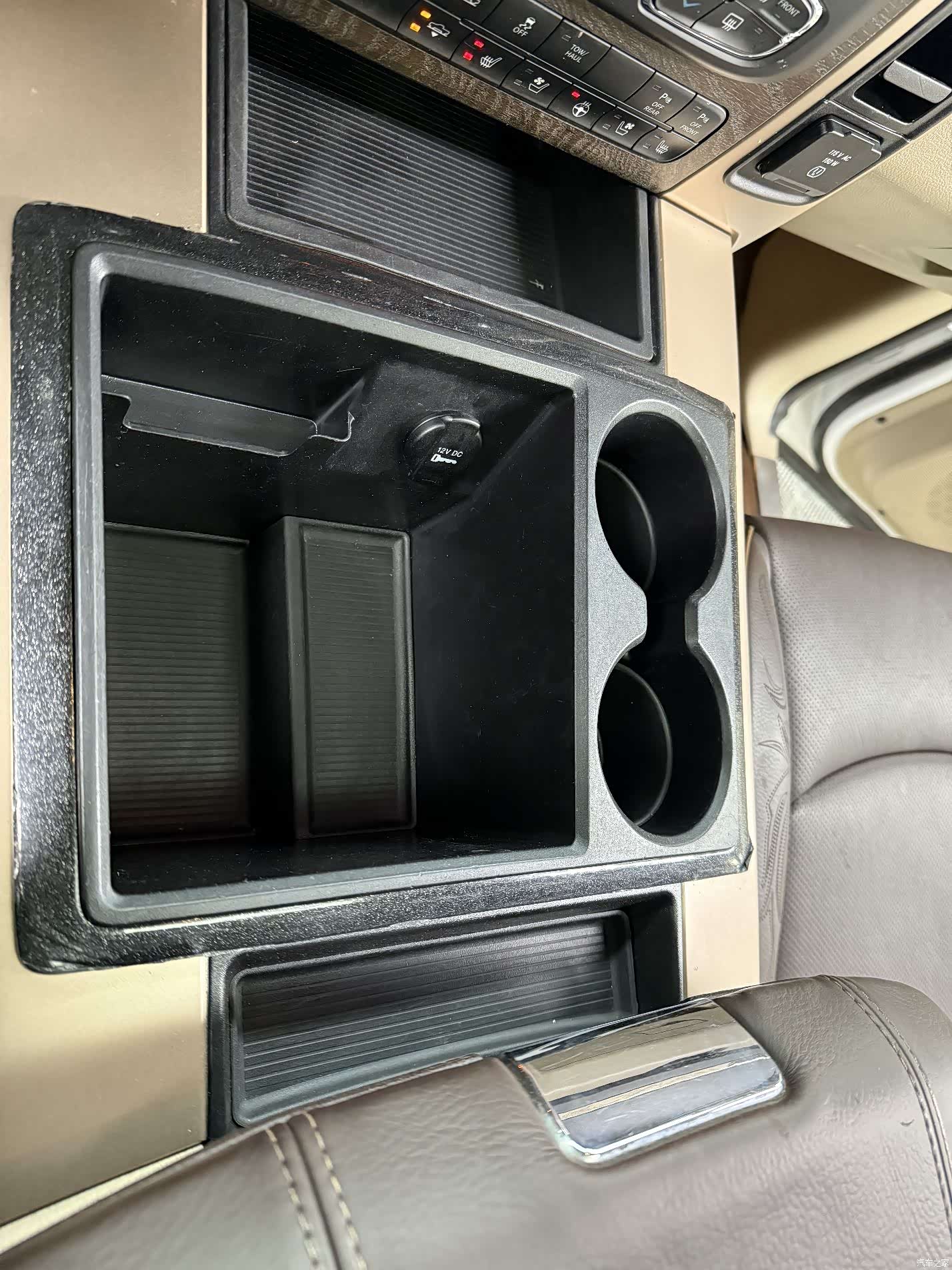 RAM Trucks, 2015 25
