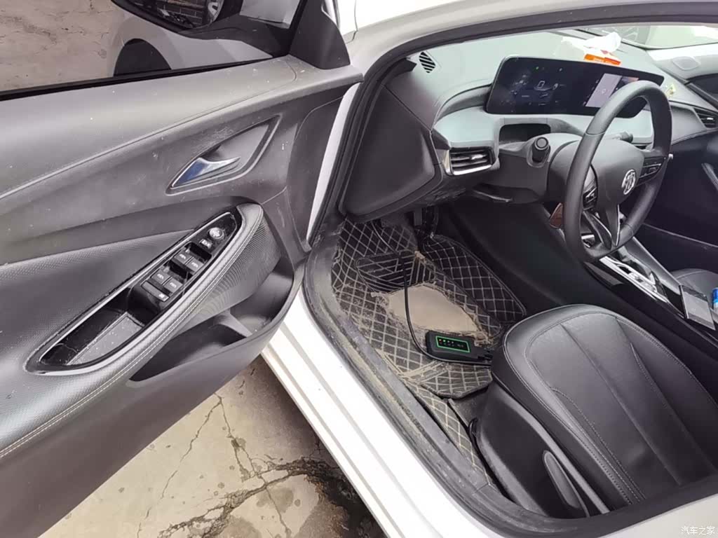 Buick Verano, 2022 16
