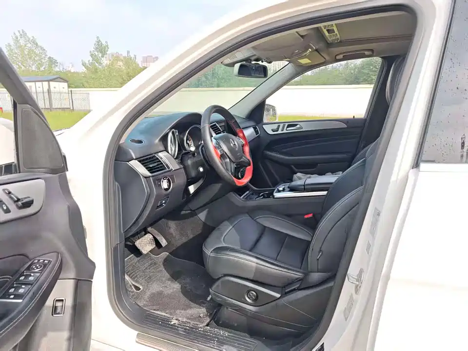 Mercedes-Benz M class