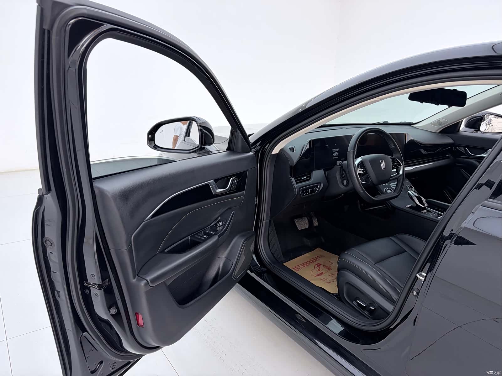 Bestune B70, 2024 все фото