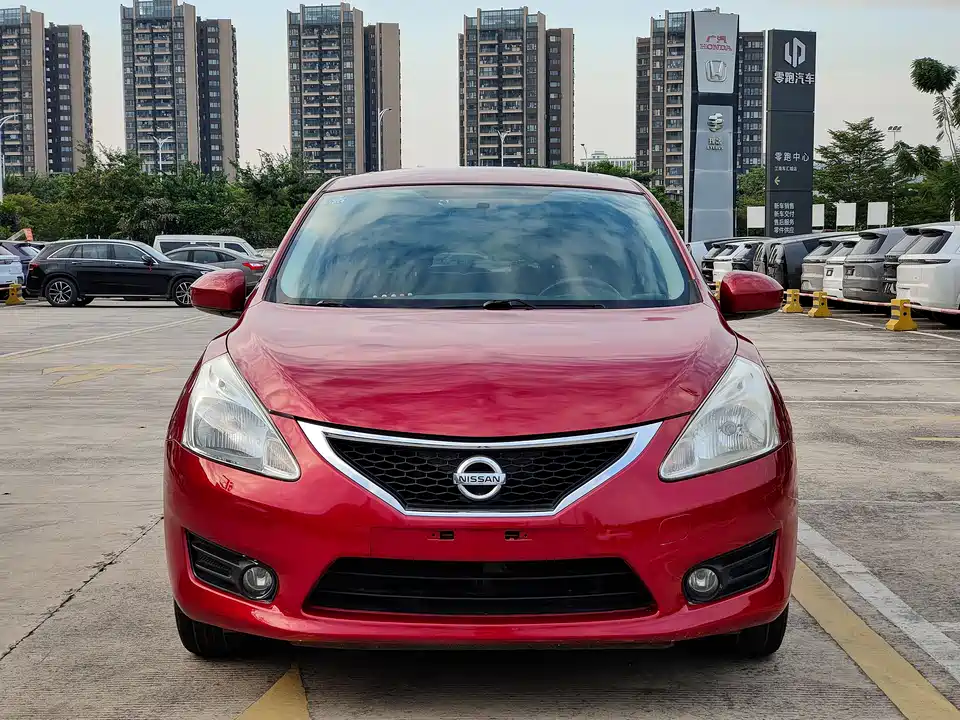 Nissan TIIDA