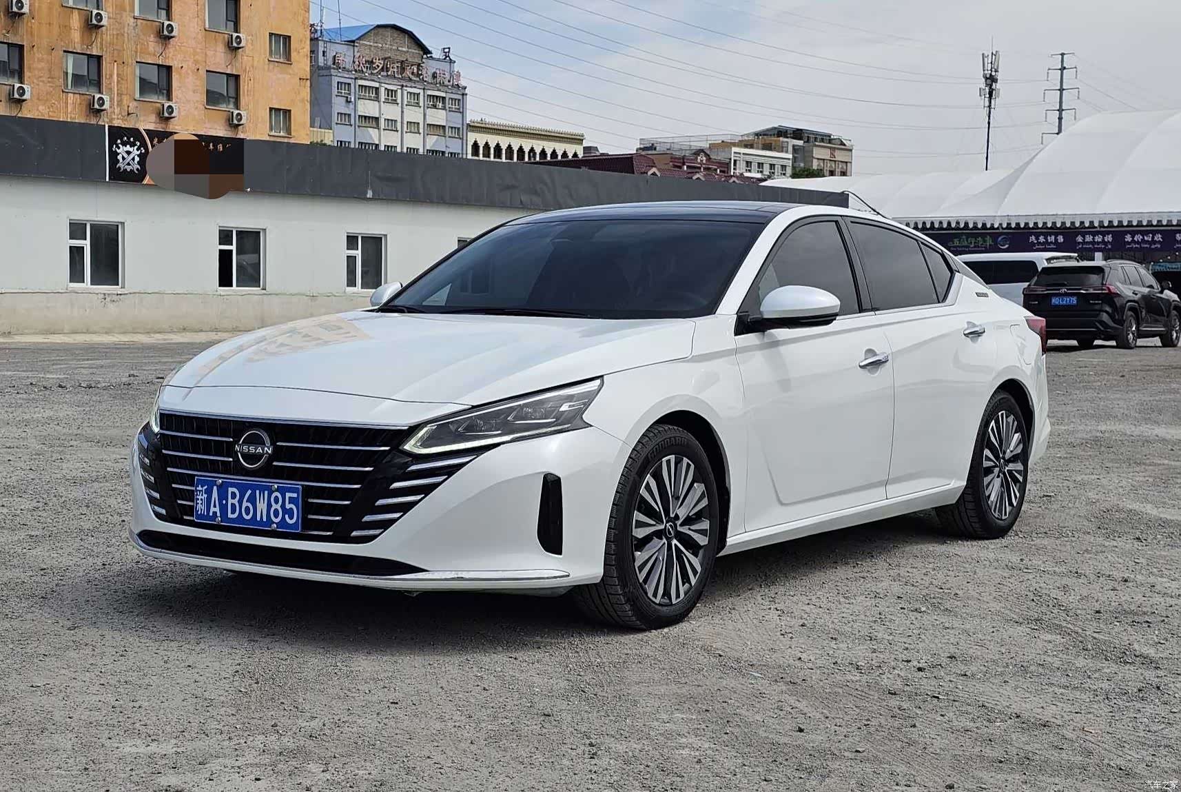 Nissan Teana