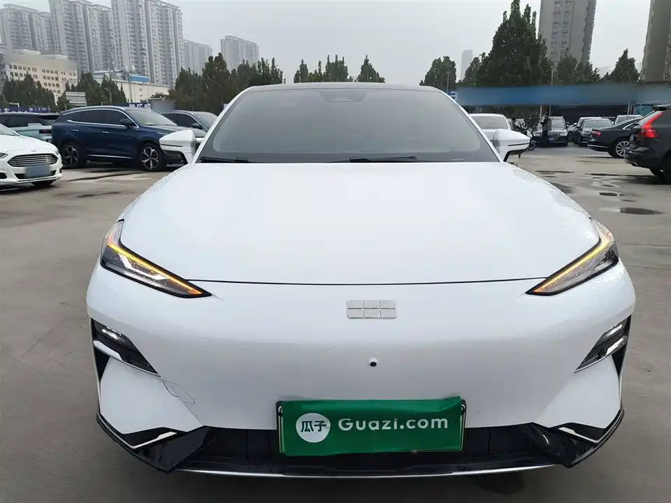 Geely Galaxy Galaxy E8