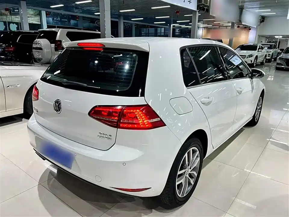 Volkswagen golf
