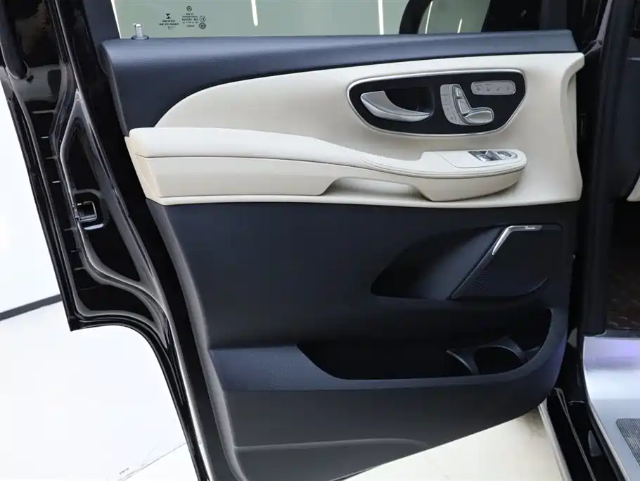 Mercedes-Benz V-class Mercedes-Benz V-class