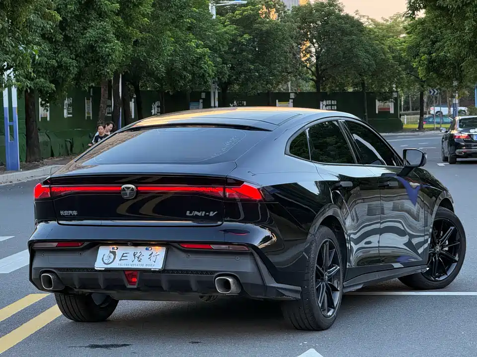 Changan UNI-V