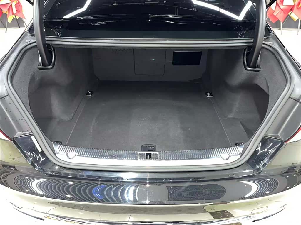 Audi A8L, 2017 13