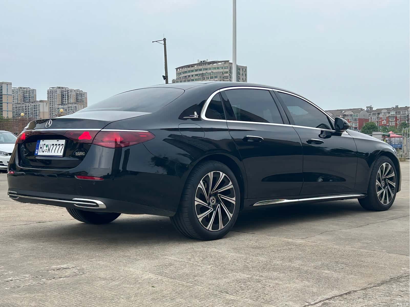 Mercedes-Benz E-Class, 2024 10