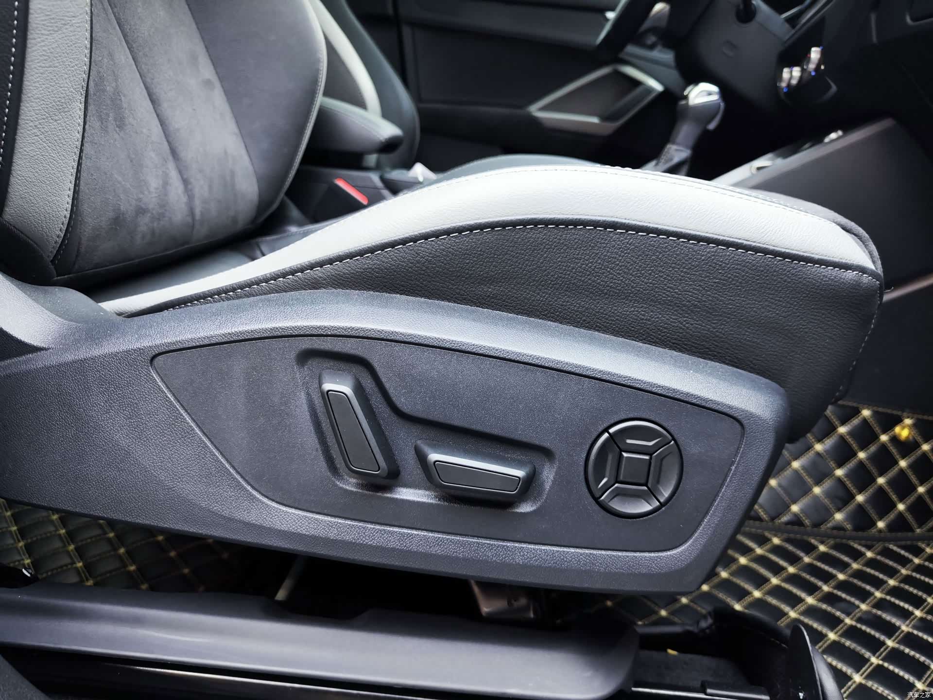 Audi Q3, 2022 9