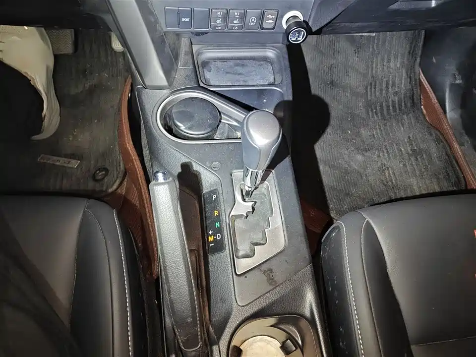 Toyota RAV4 Rongfang