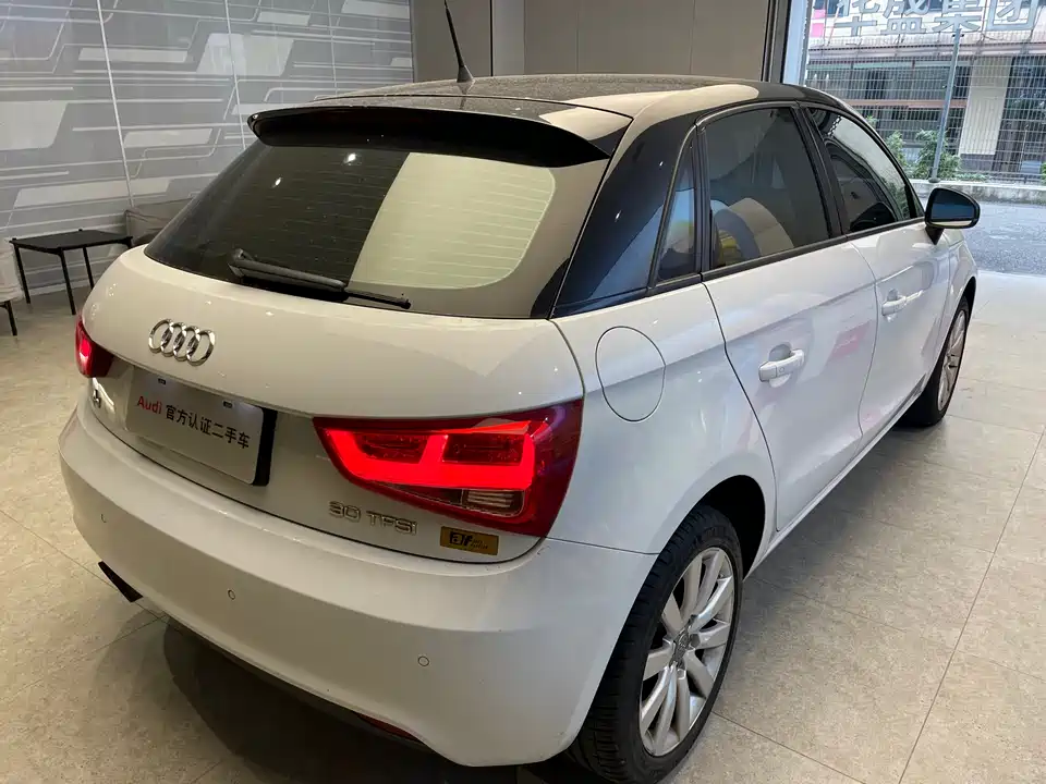 Audi A1