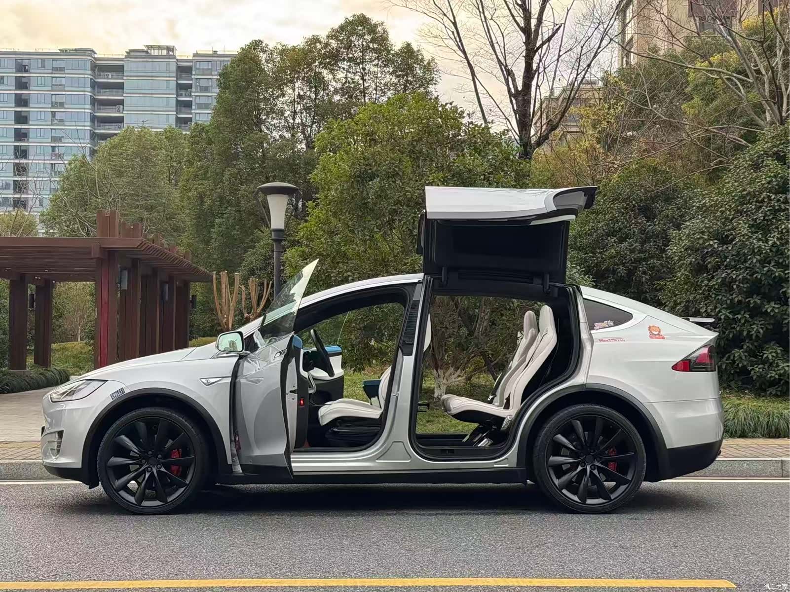 Tesla Model X, 2016 3