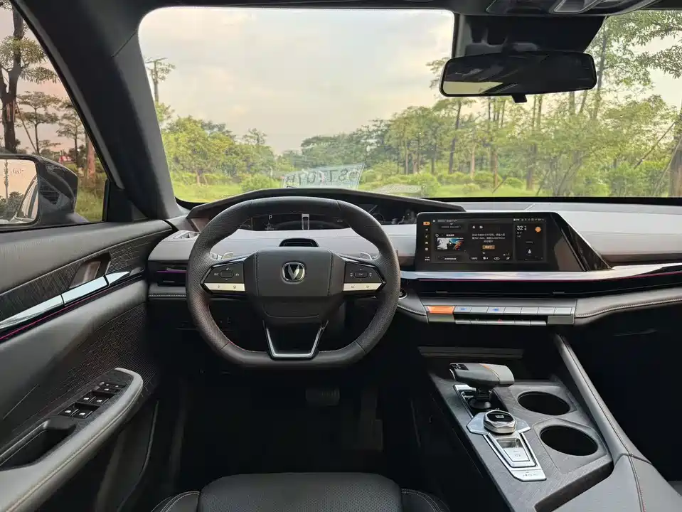 Changan UNI-V