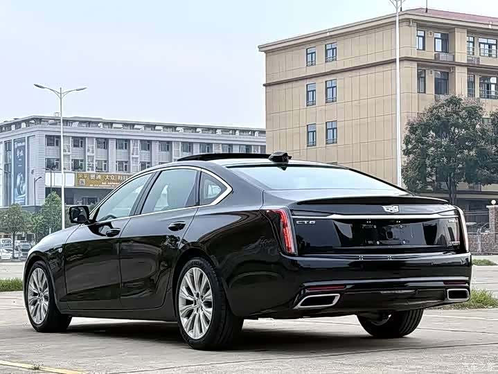 Cadillac CT6, 2023 7