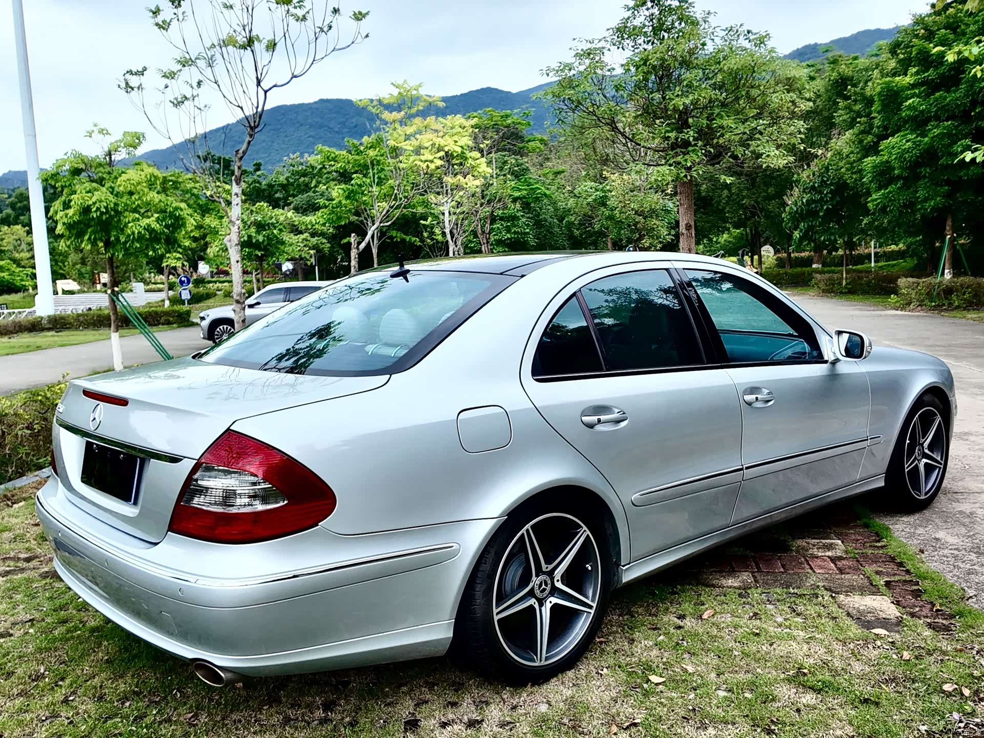 Mercedes-Benz E-Class, 2008 16