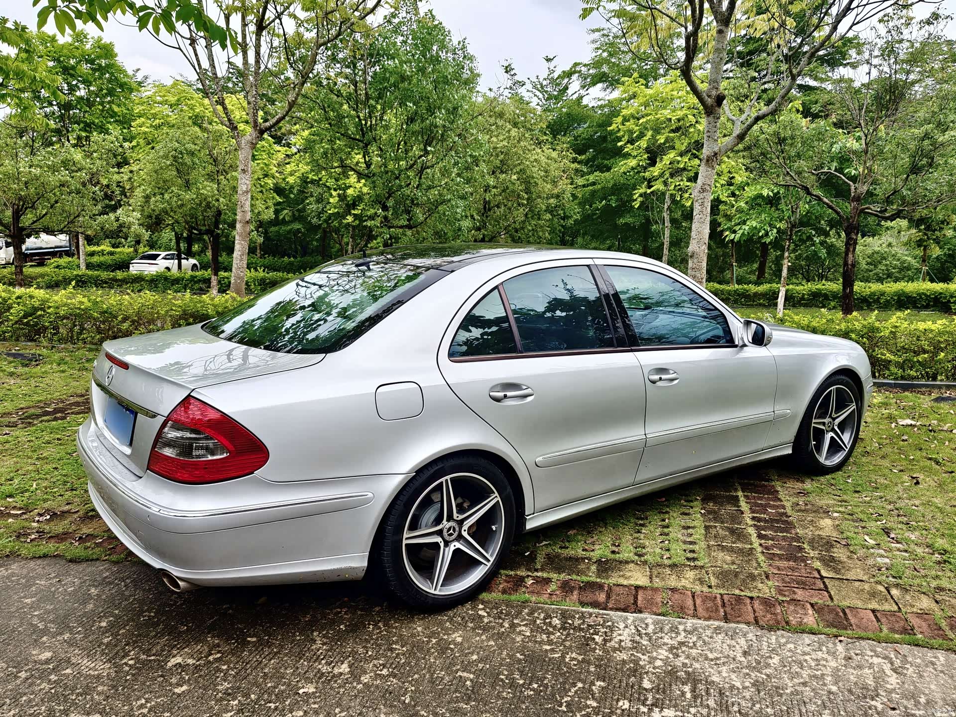 Mercedes-Benz E-Class, 2008 8
