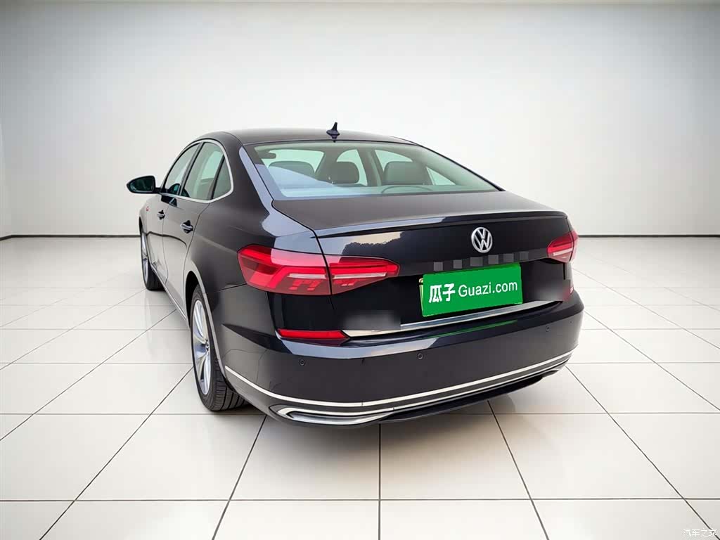 Volkswagen Passat, 2019 4
