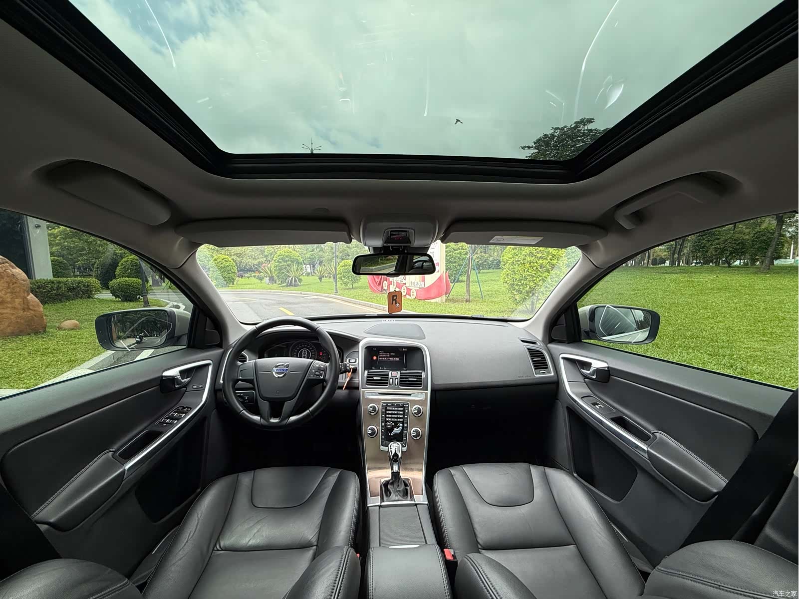 Volvo XC60, 2017 16