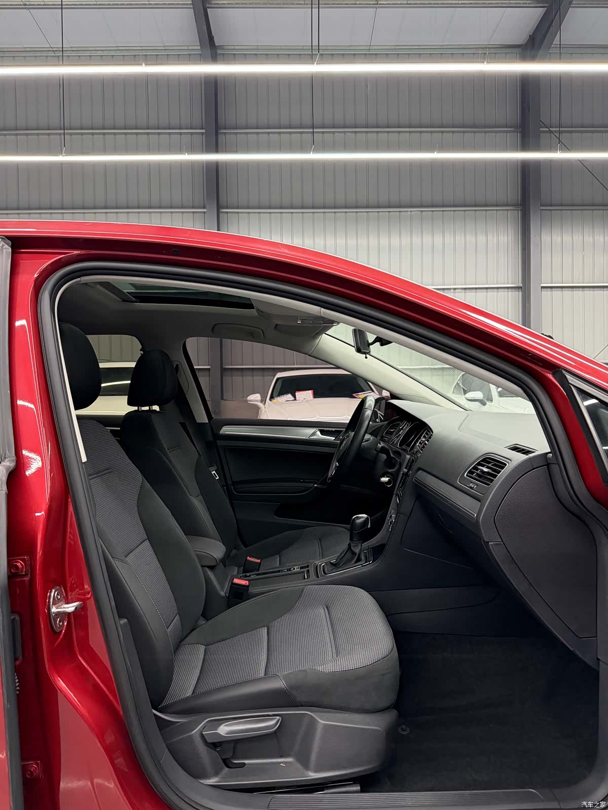Volkswagen Golf, 2019 4