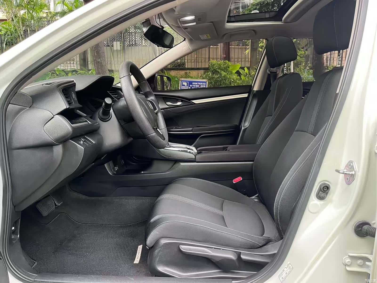 Honda Civic, 2019 3