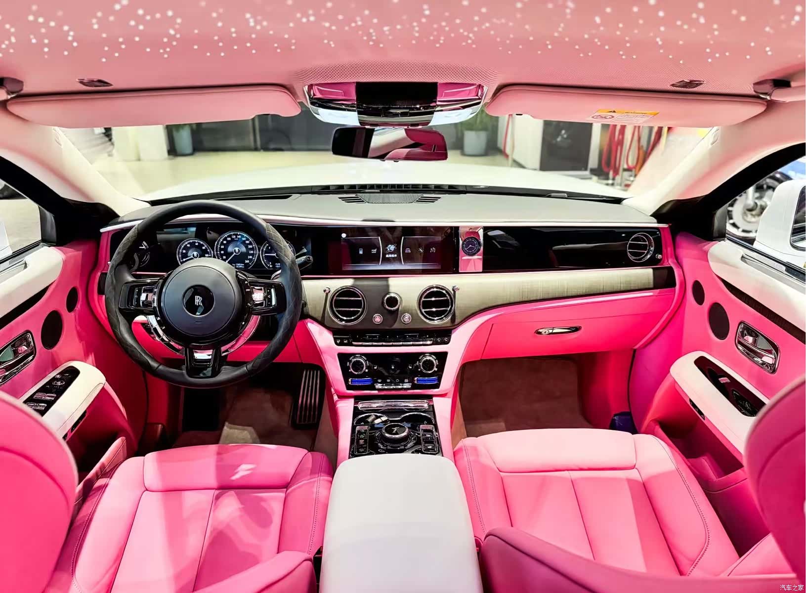 Rolls-Royce Ghost, 2024 12