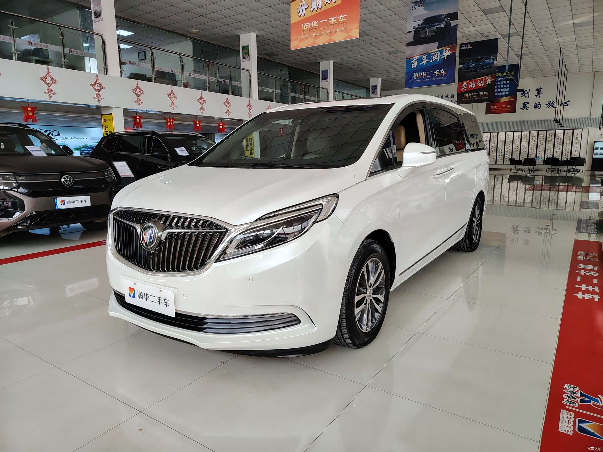 Buick GL8, 2018 1