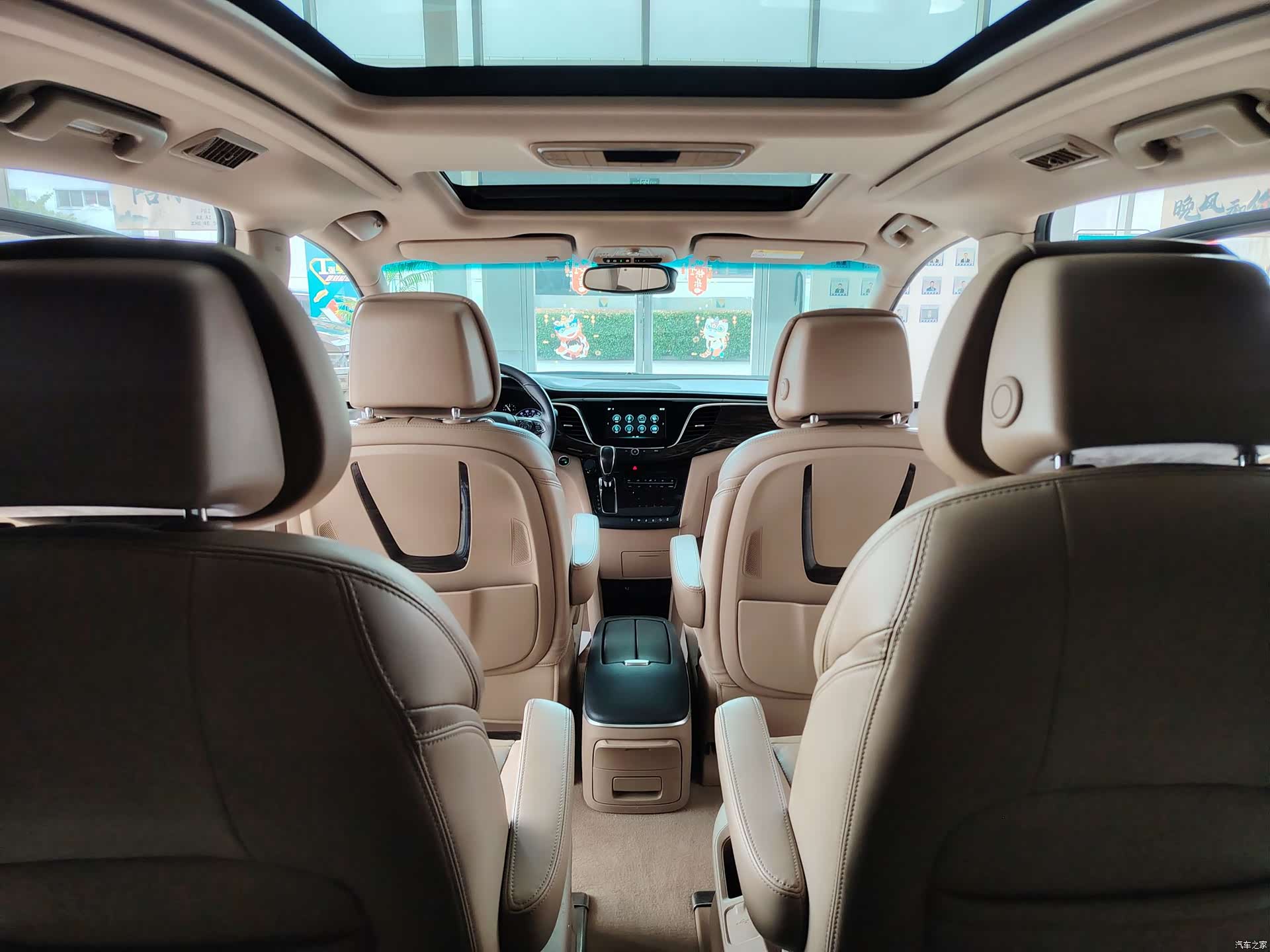 Buick GL8, 2018 11