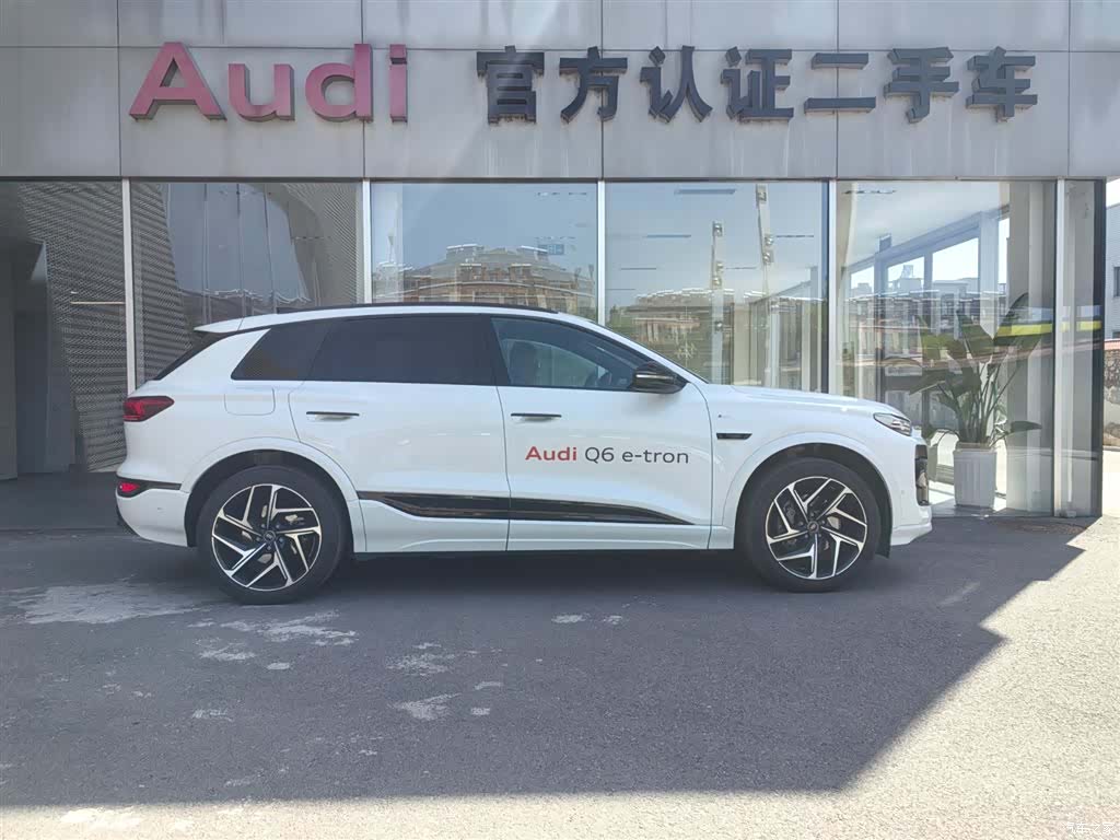 Audi e-tron, 2025 3