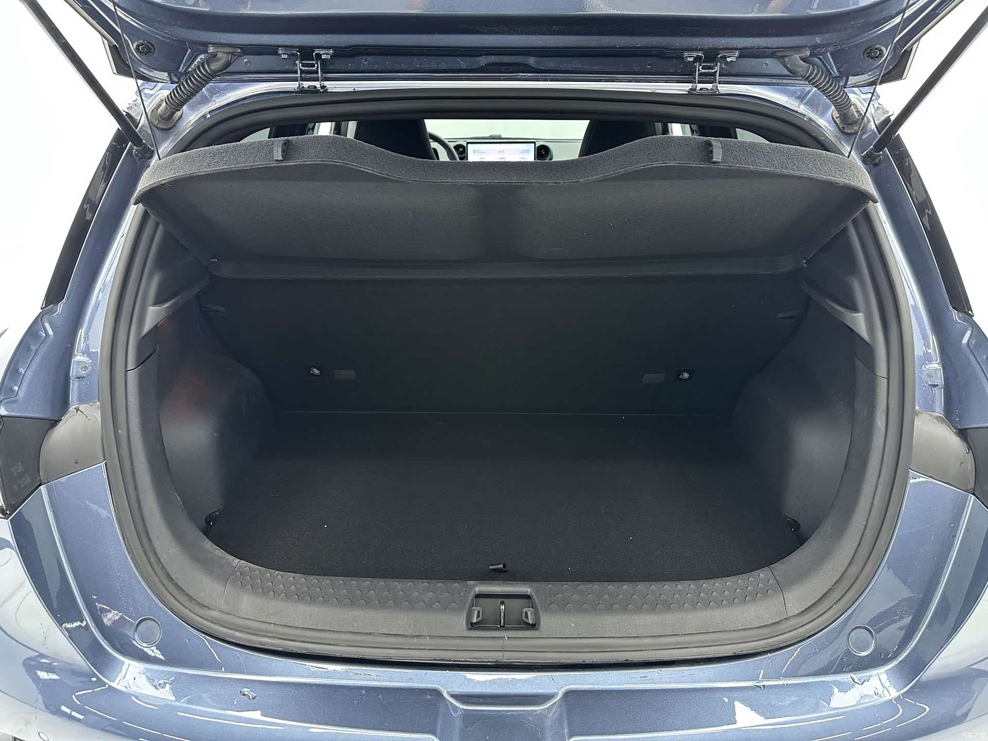 BYD Dolphin, 2025 17