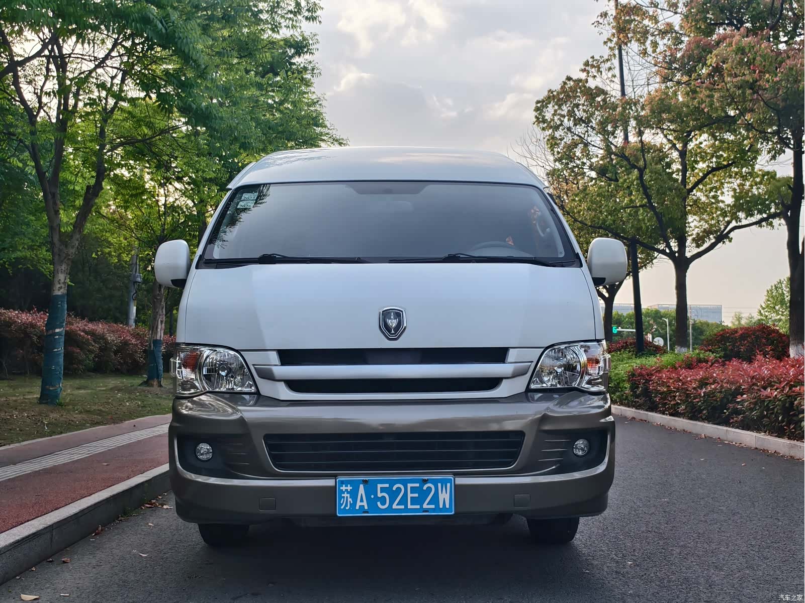 HuaChenLeiNuo HiAce, 2015 2