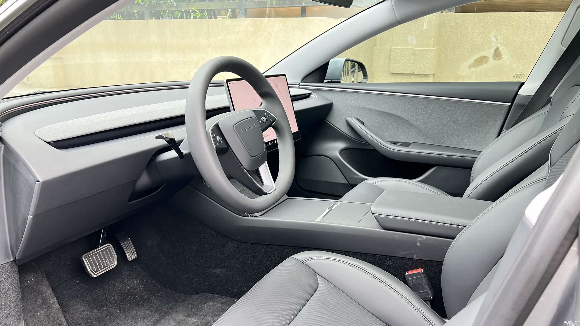 Tesla Model 3, 2026 9