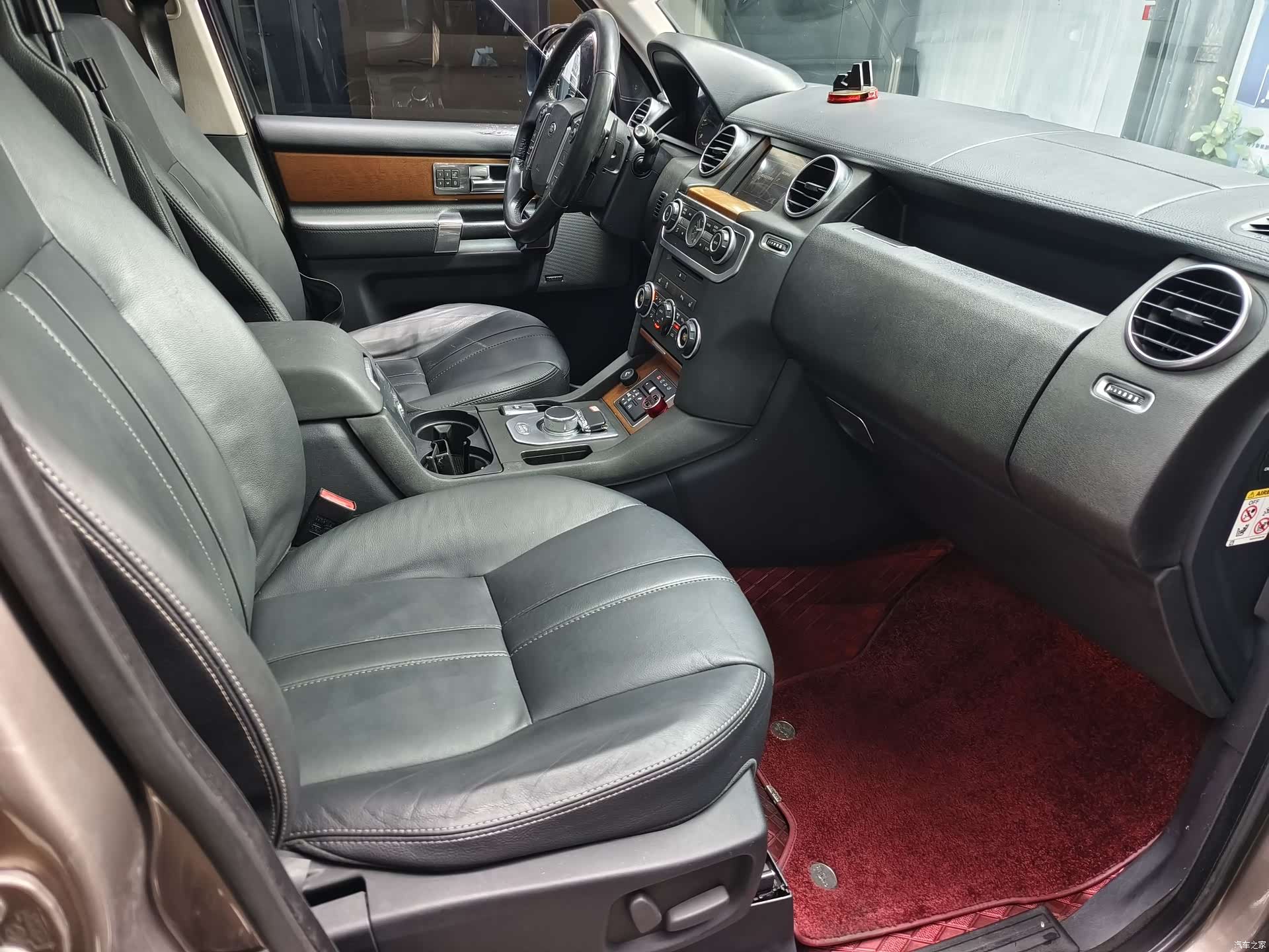 Land Rover Discovery, 2016 10