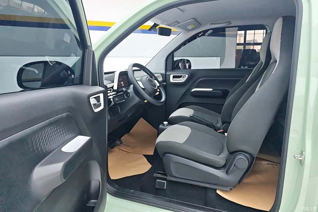 Wuling MINIEV, 2025 9