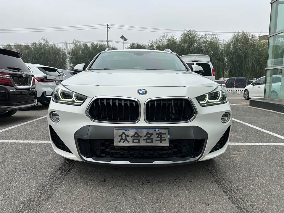 BMW X2