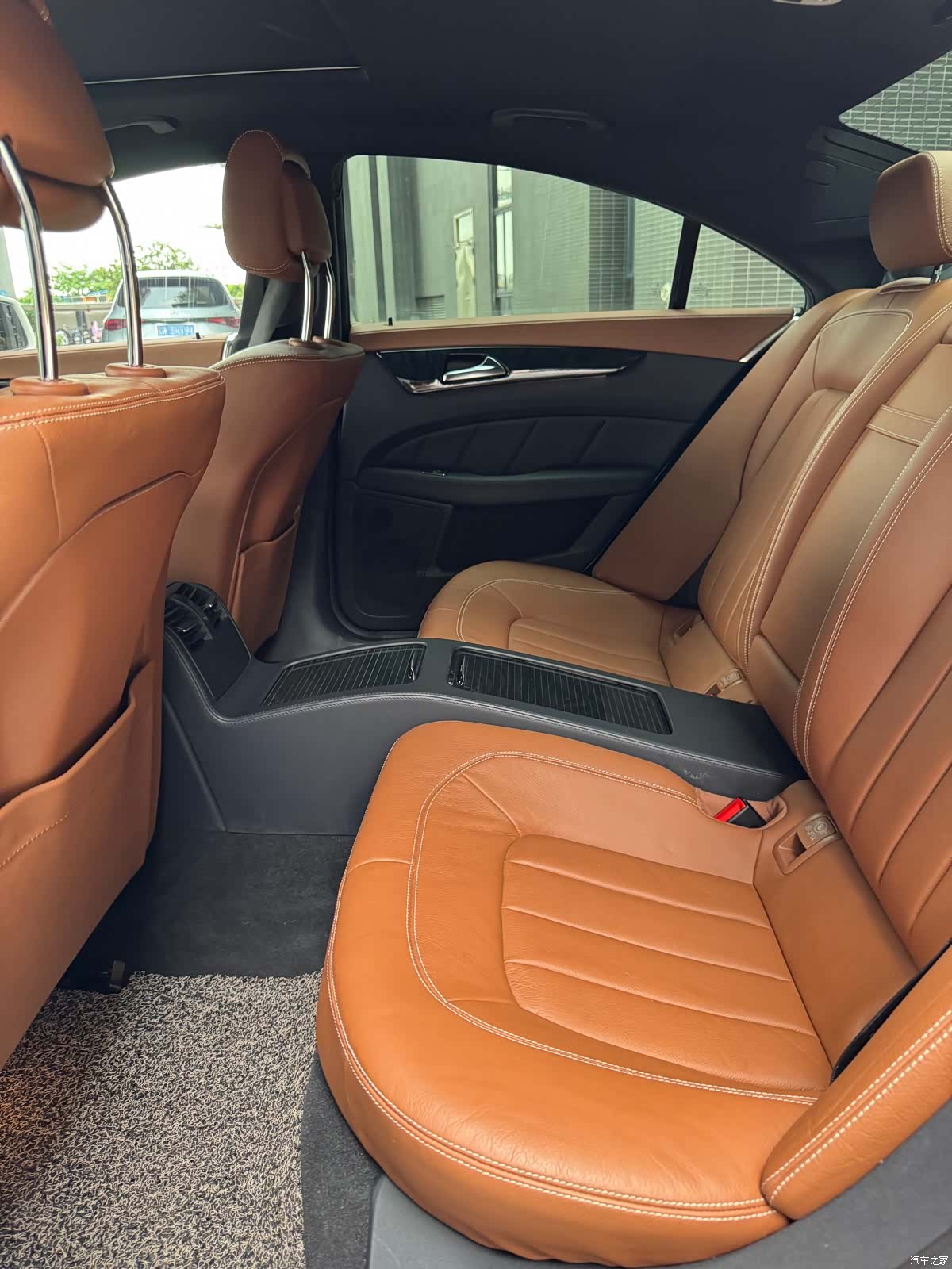 Mercedes-Benz CLS, 2016 15