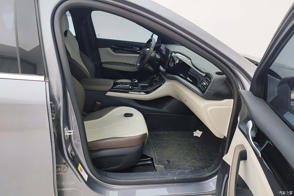 BYD Qin, 2025 8