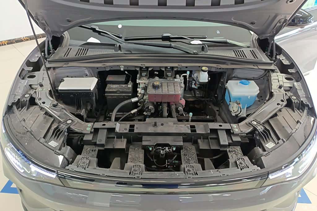 Leapmotor Lafa5, 2025 10