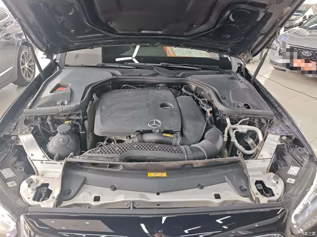 Mercedes-Benz E-Class, 2022 11