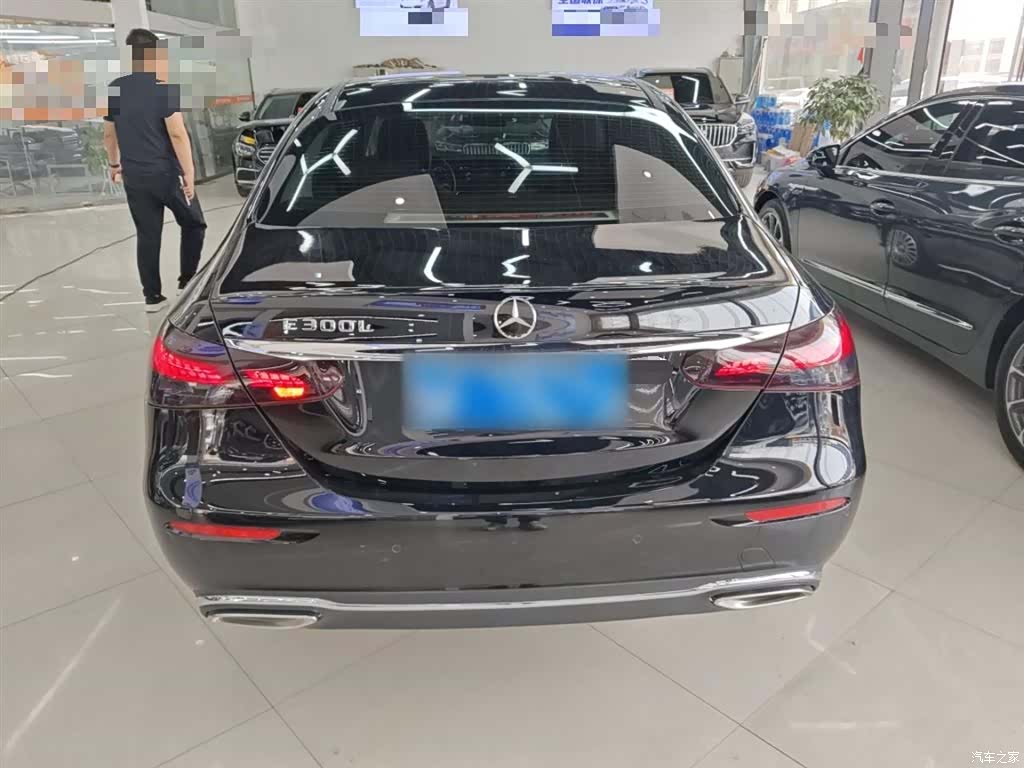 Mercedes-Benz E-Class, 2022 26