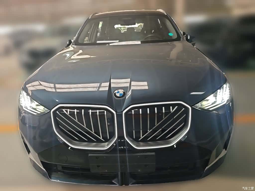 BMW X3, 2025 все фото
