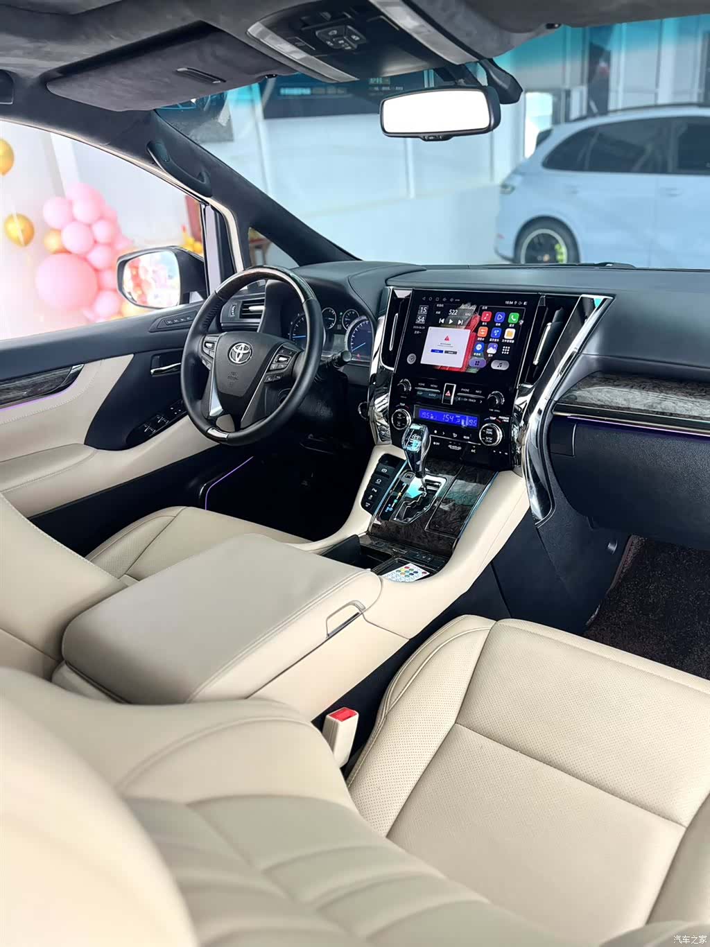Toyota Alphard, 2012 14