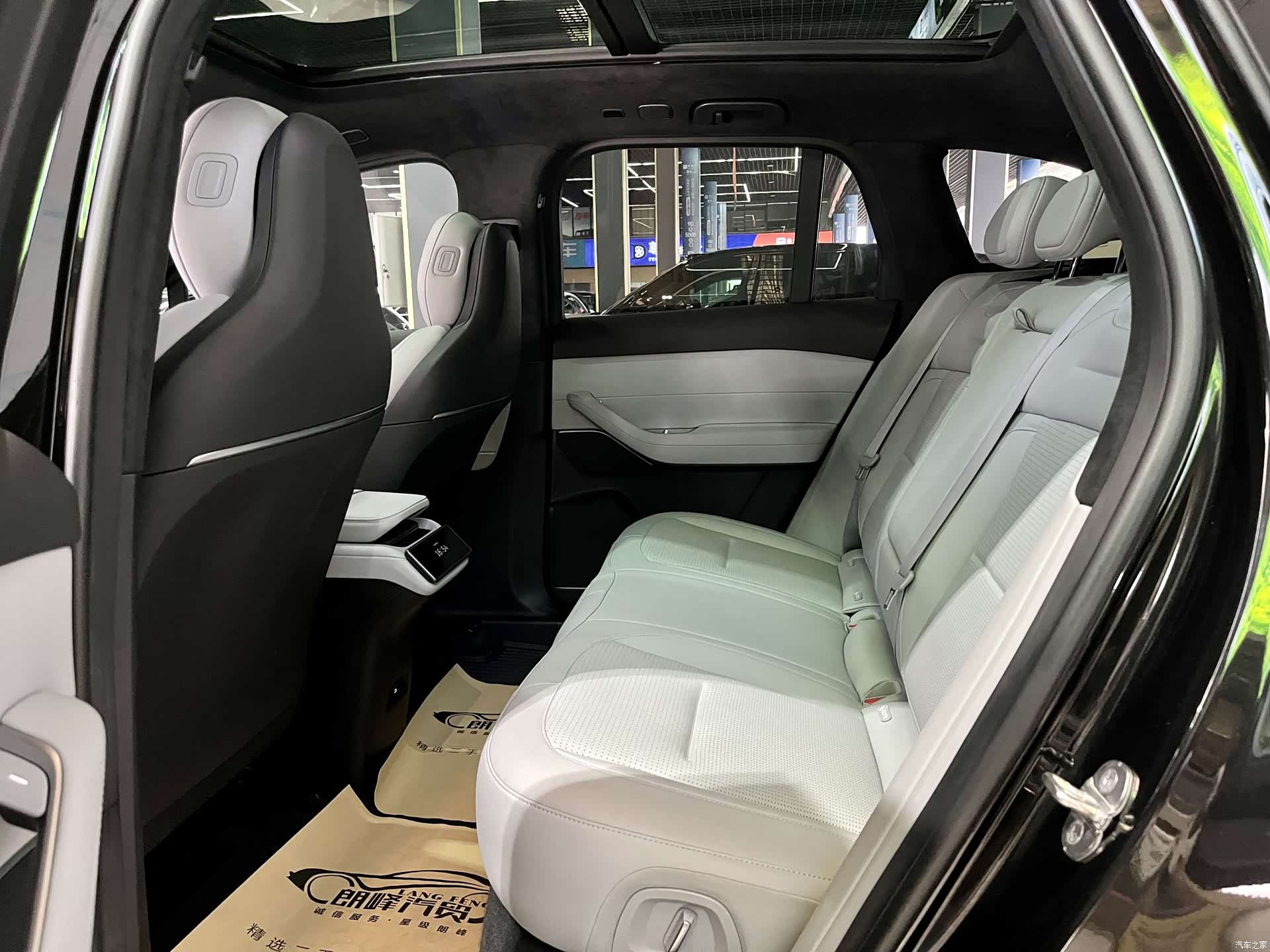 NIO ES6, 2024 10