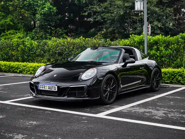 Porsche 911 2019 — купить из Китая под заказ