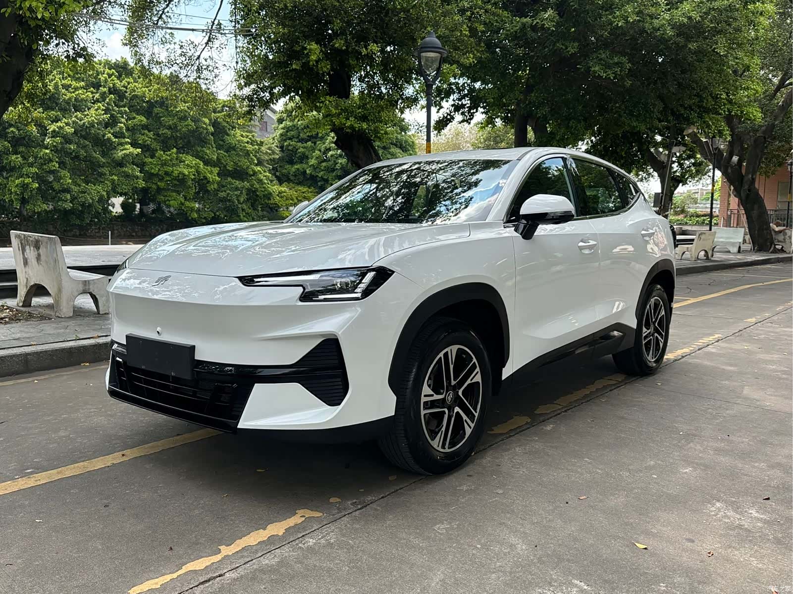 Jetour L6, 2025 1