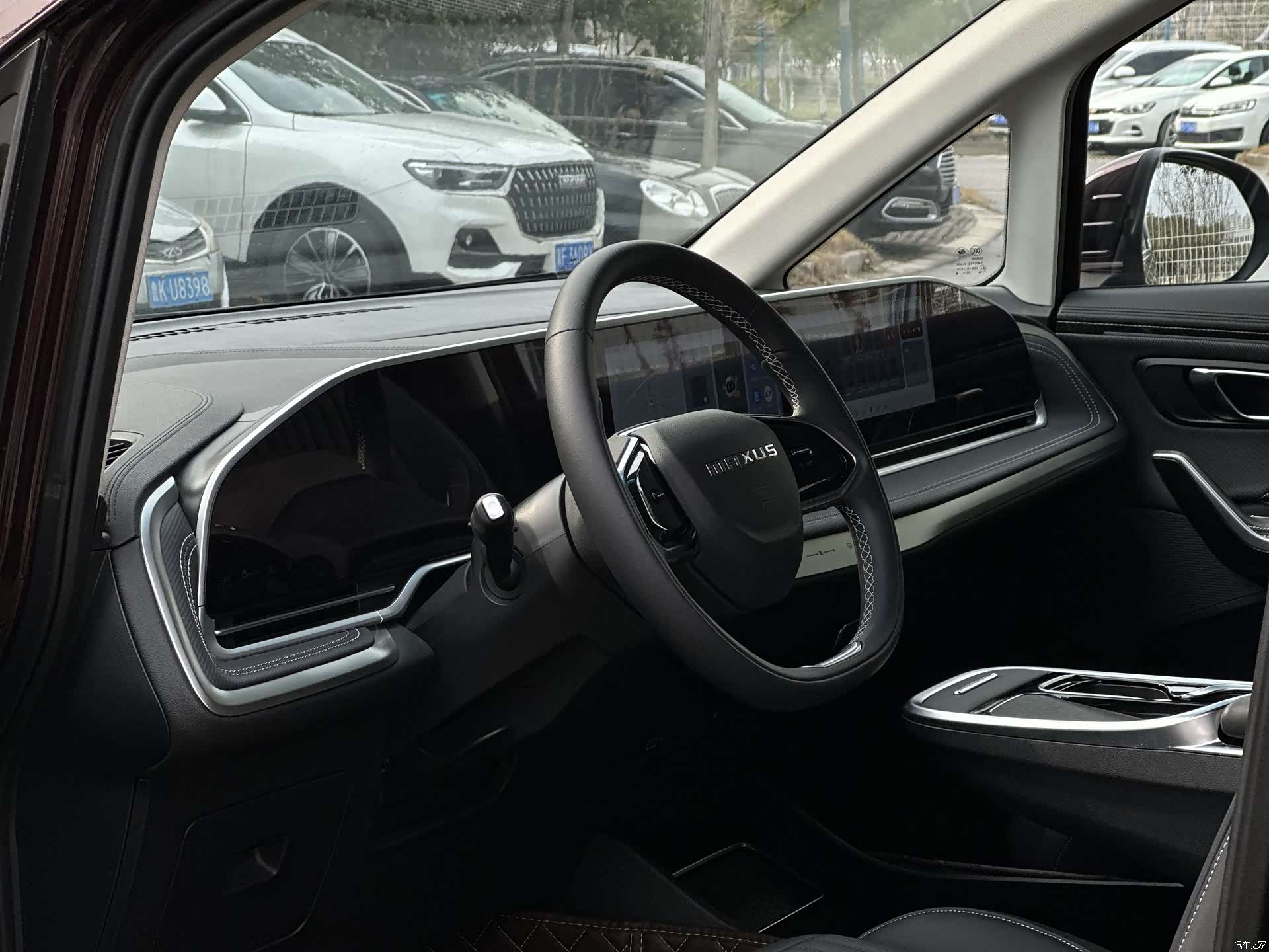 Maxus G90, 2022 6